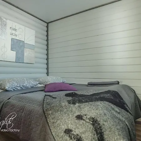 Chalet Aava Sky Village *